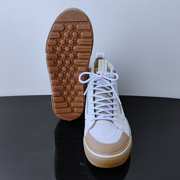 Vans Women Sk8-Hi MTE-2 Waterproof Suede in Warmth & Cheer Cornstalk/Marshmallow - Picture 14 of 15
